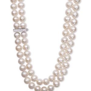 Belle de Mer pearl necklace